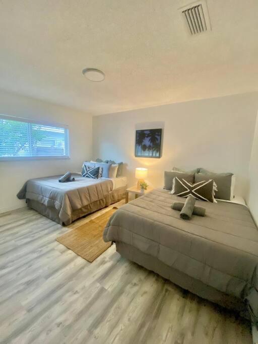 Beautiful & Relax Family House 2/1- Free Parking Villa Miami Luaran gambar