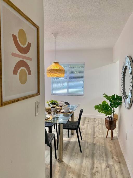 Beautiful & Relax Family House 2/1- Free Parking Villa Miami Luaran gambar